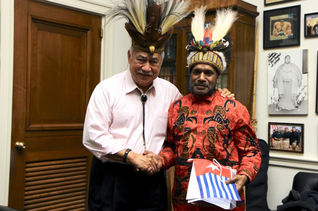 Benny pictured meeting US Congressman for American Samoa, Eni Faleomavaega, yesterday in Washington, D.C.