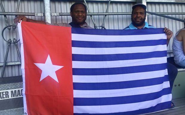 eight_col__U__LEAGUE_West_Papua_fans_16x10