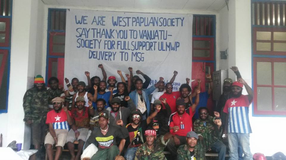 Papua Barat menunjukkan untuk menunjukkan terima kasih mereka kepada Vanuatu untuk mendukung keanggotaan penuh mereka dari Melanesian Spearhead Group (MSG).  Foto: Komite Nasional Papua Barat